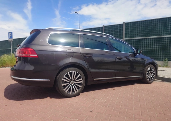 Volkswagen Passat cena 29999 przebieg: 259000, rok produkcji 2011 z Zabrze małe 232